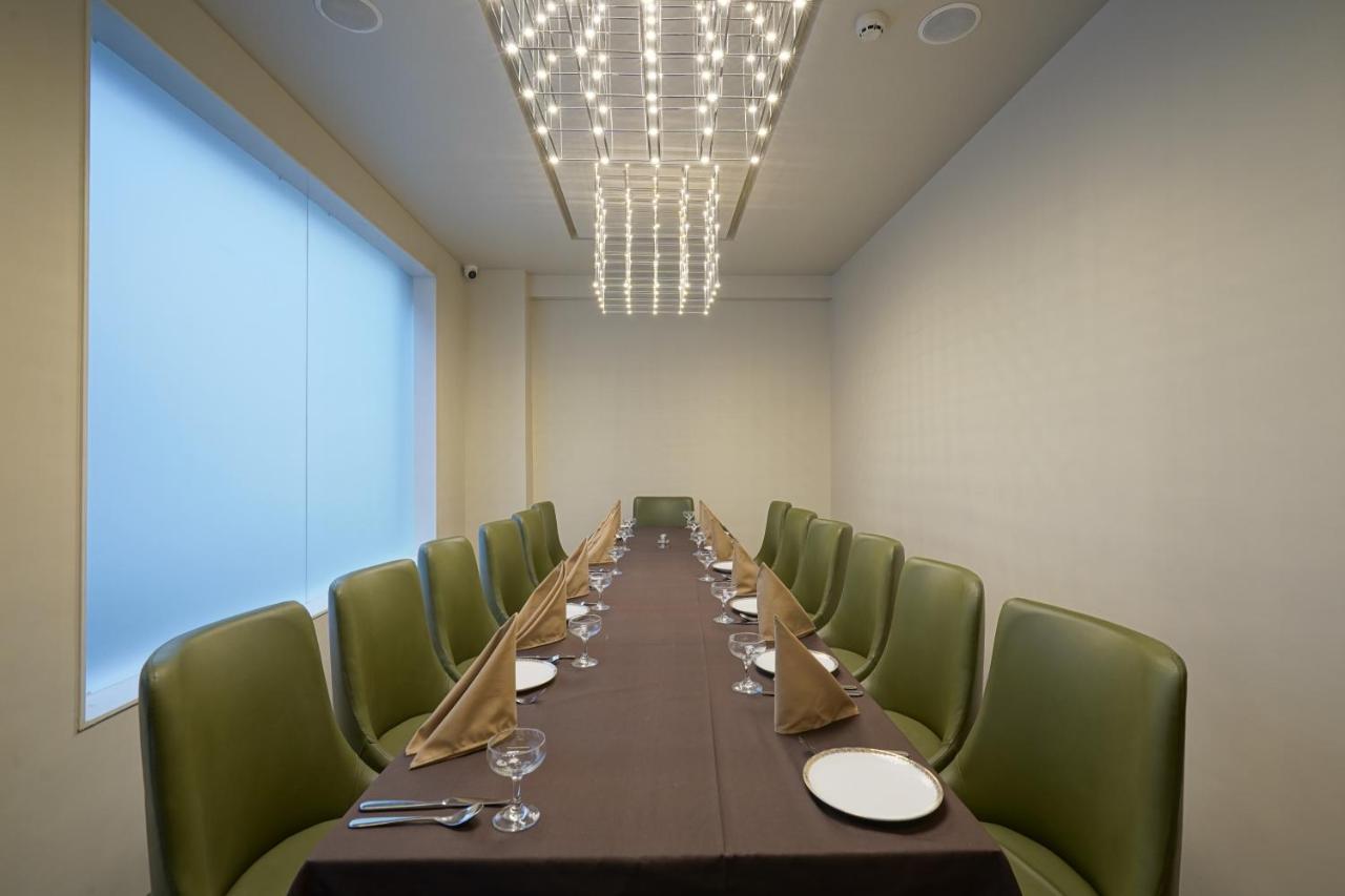 The Galleria Hotel 拉杰果德 外观 照片